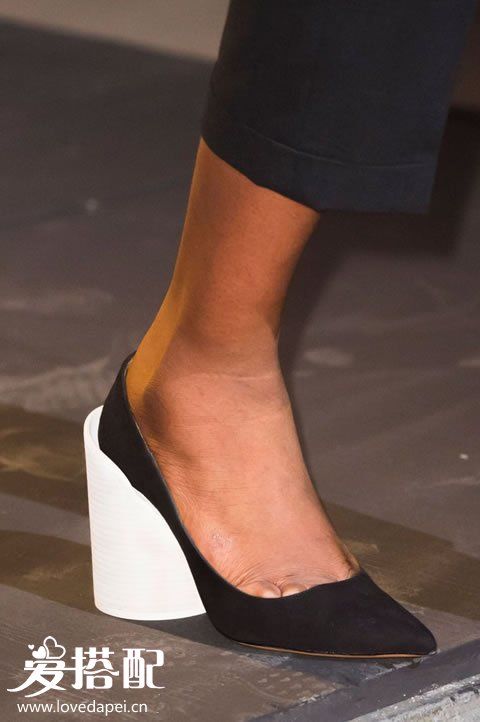 Jacquemus 2017年春季新款鞋子